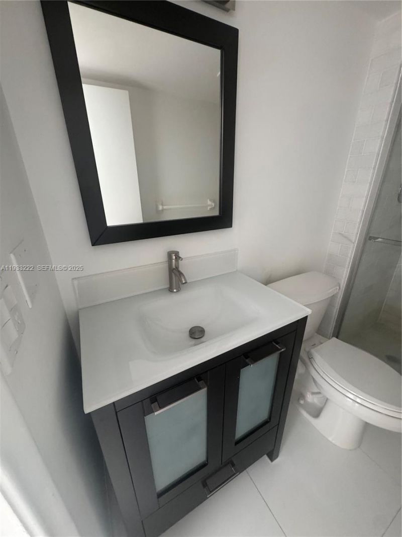 625 Biltmore Way, Unit 1103, Coral Gables, FL 33134 Photo