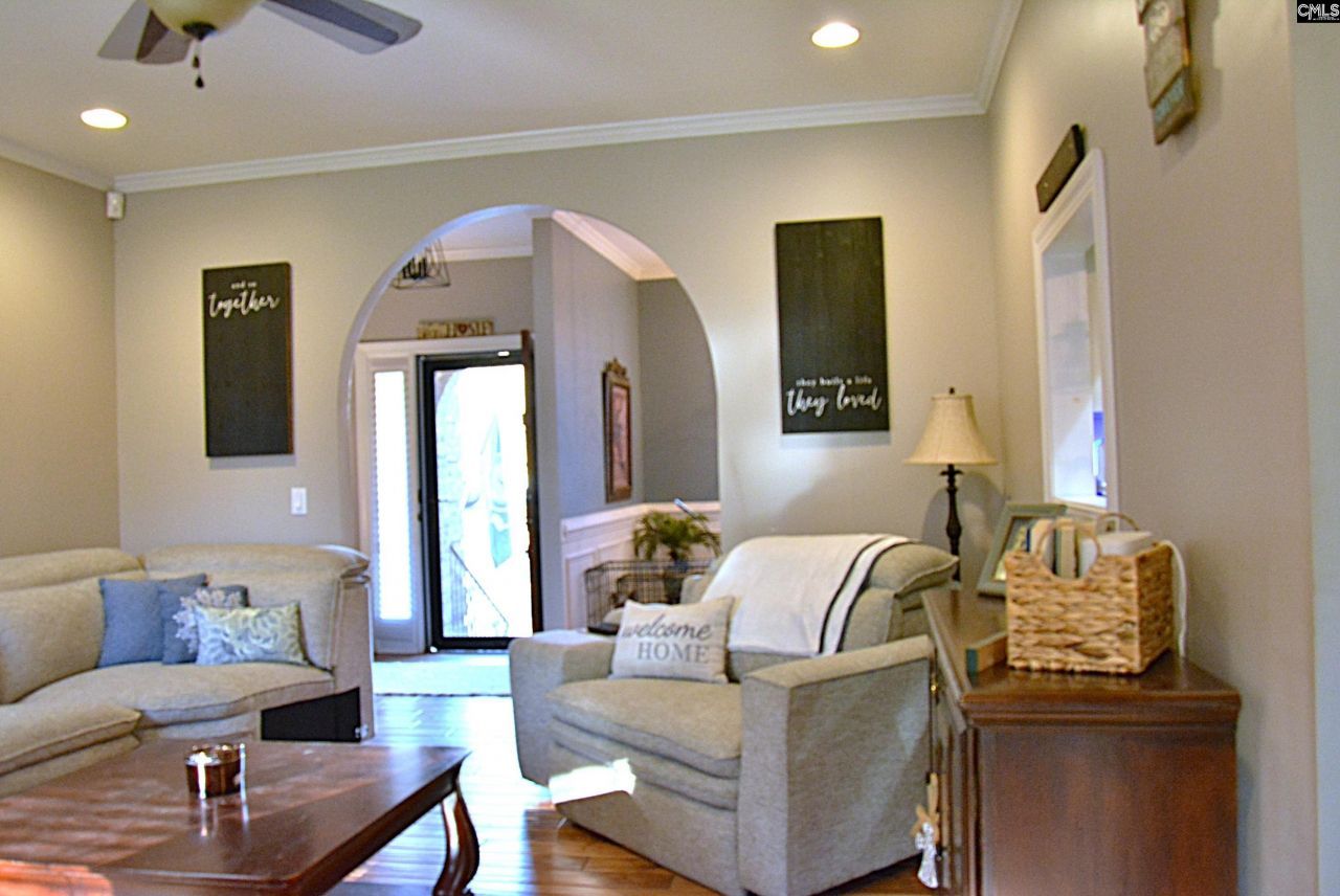 15 Falbrook Court Photo 10