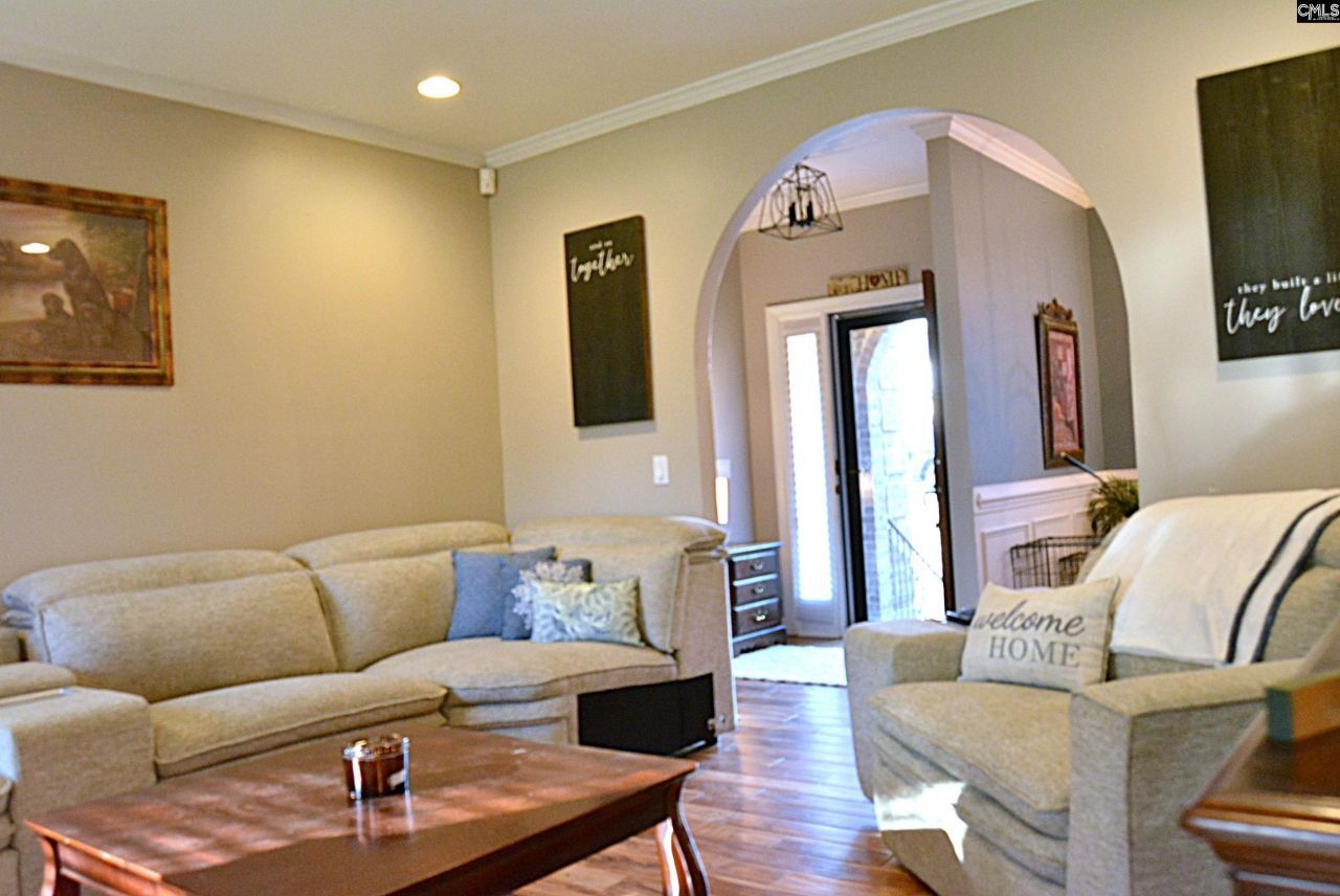 15 Falbrook Court Photo 13