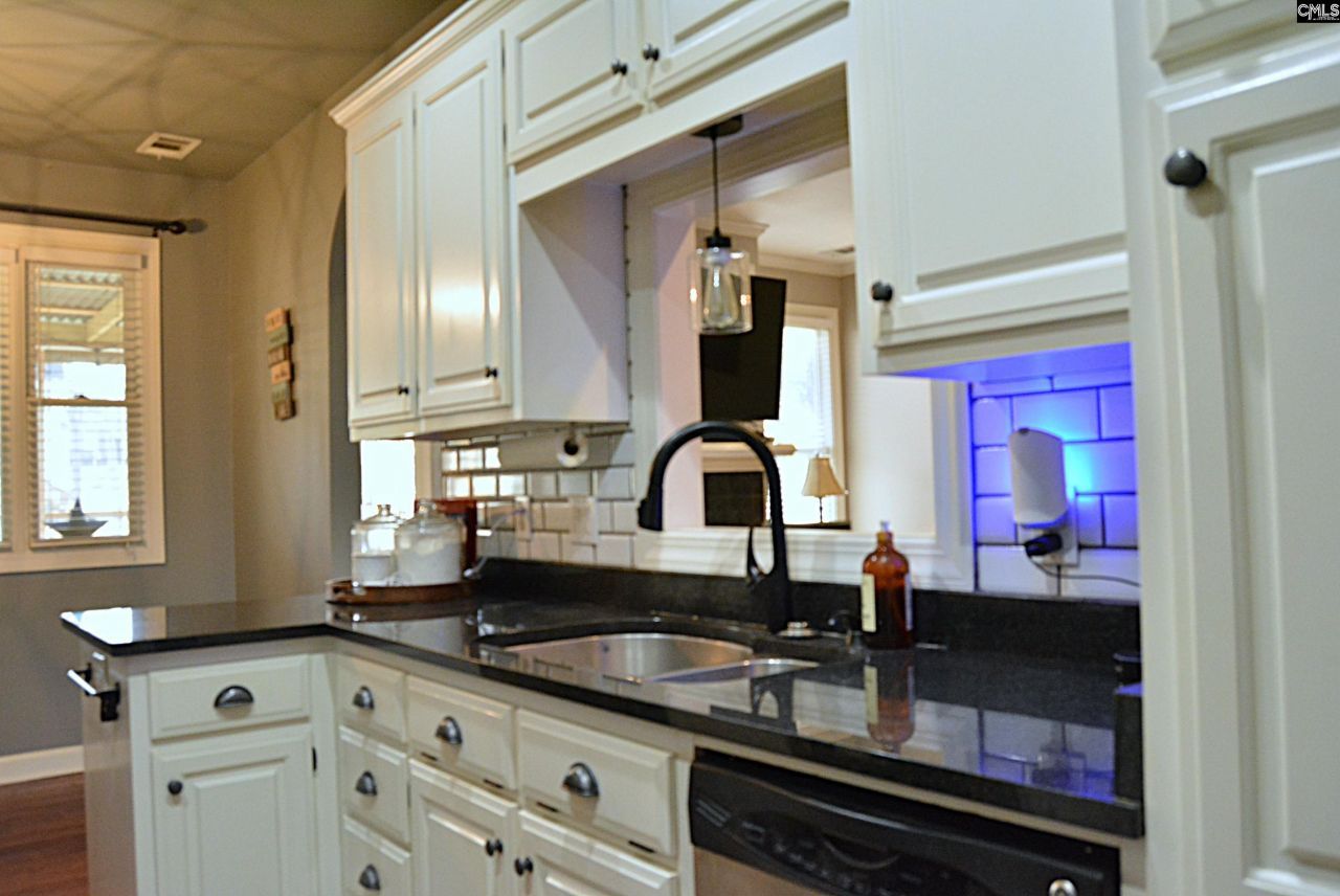 15 Falbrook Court Photo 19