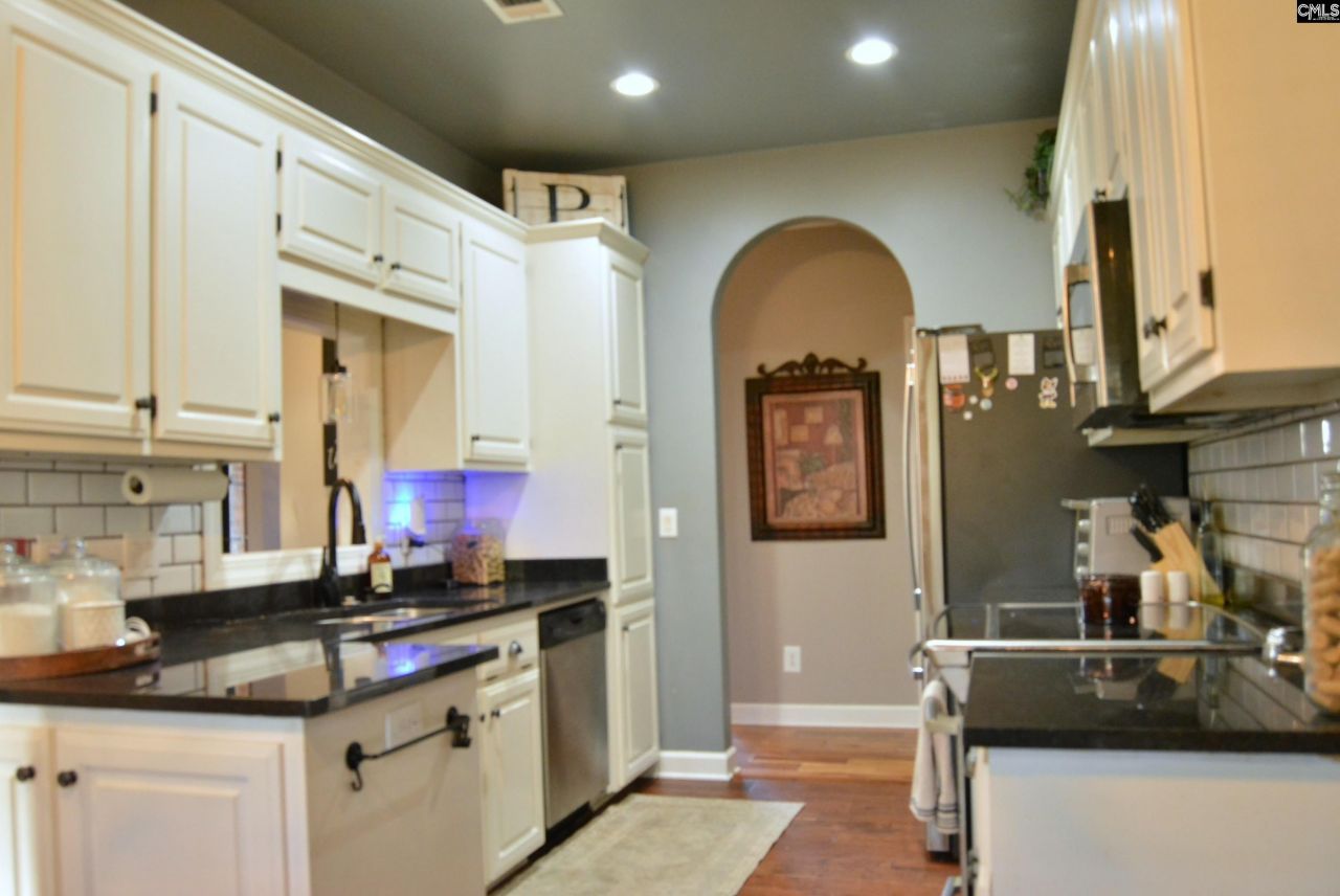 15 Falbrook Court Photo 23