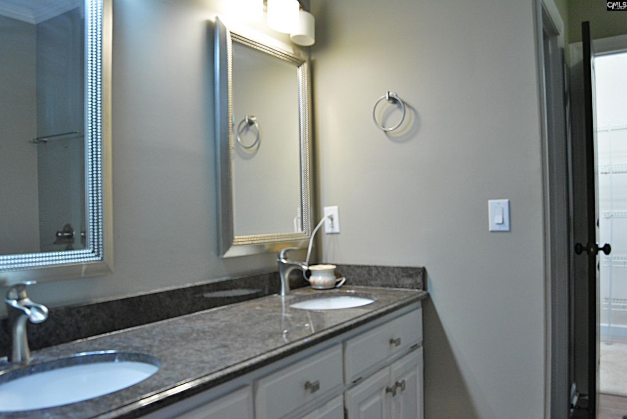 15 Falbrook Court Photo 30