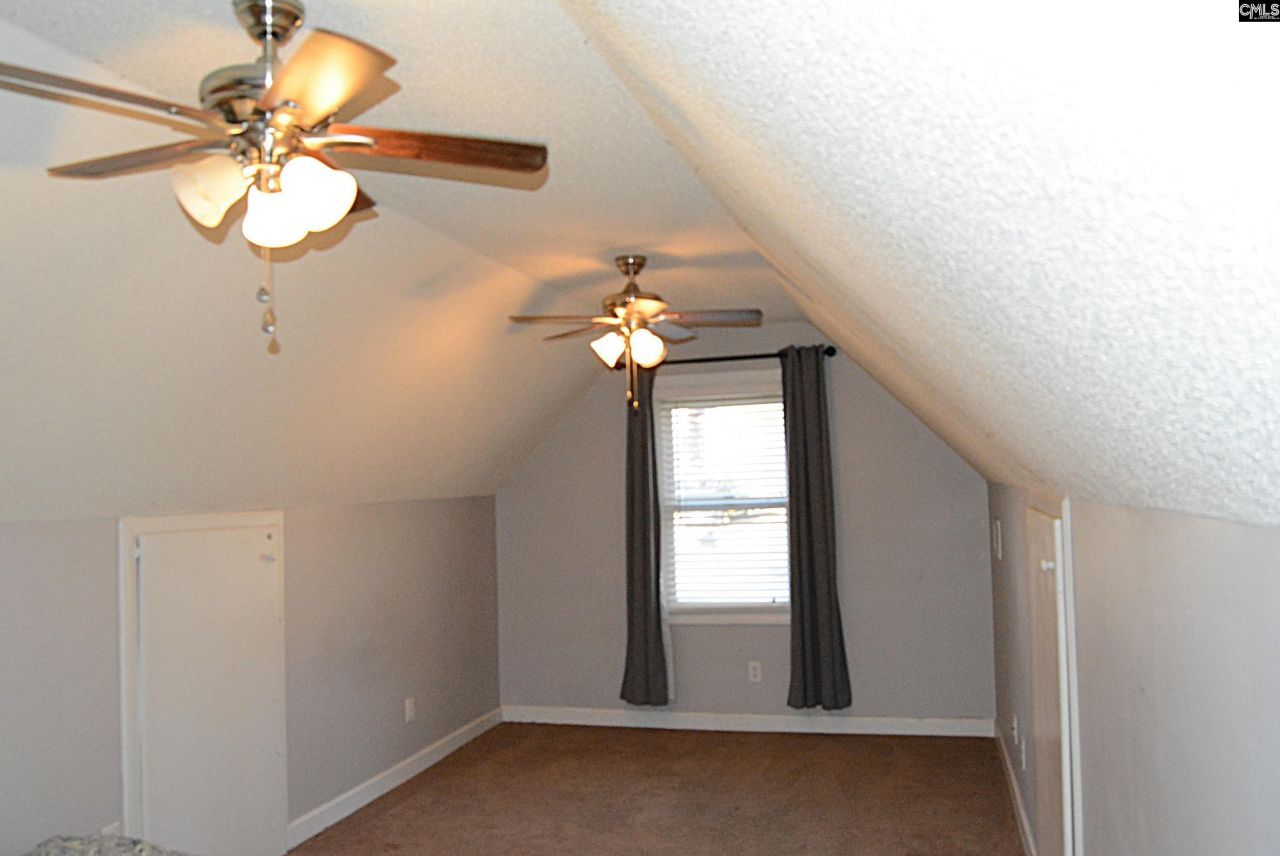 15 Falbrook Court Photo 36