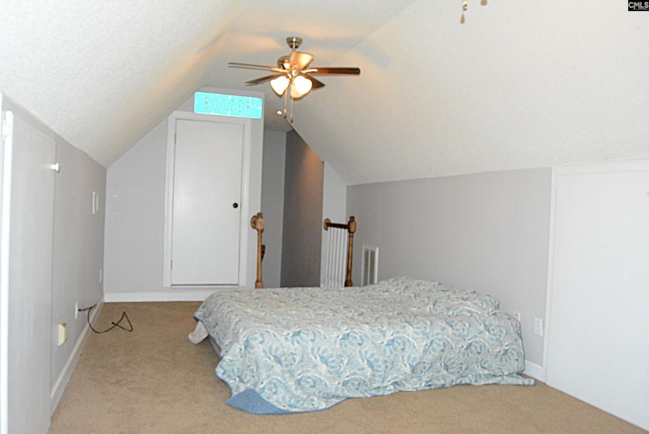 15 Falbrook Court Photo 37