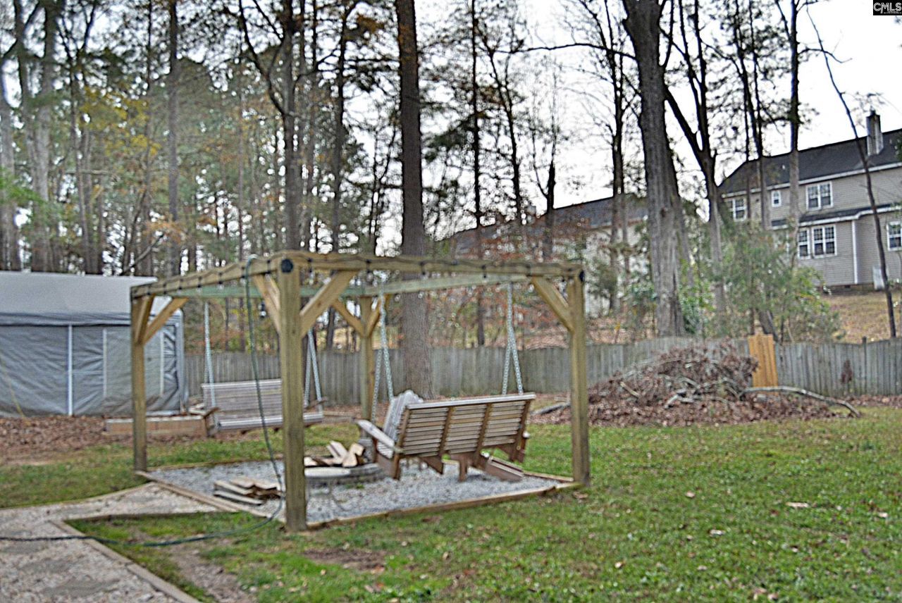 15 Falbrook Court Photo 45