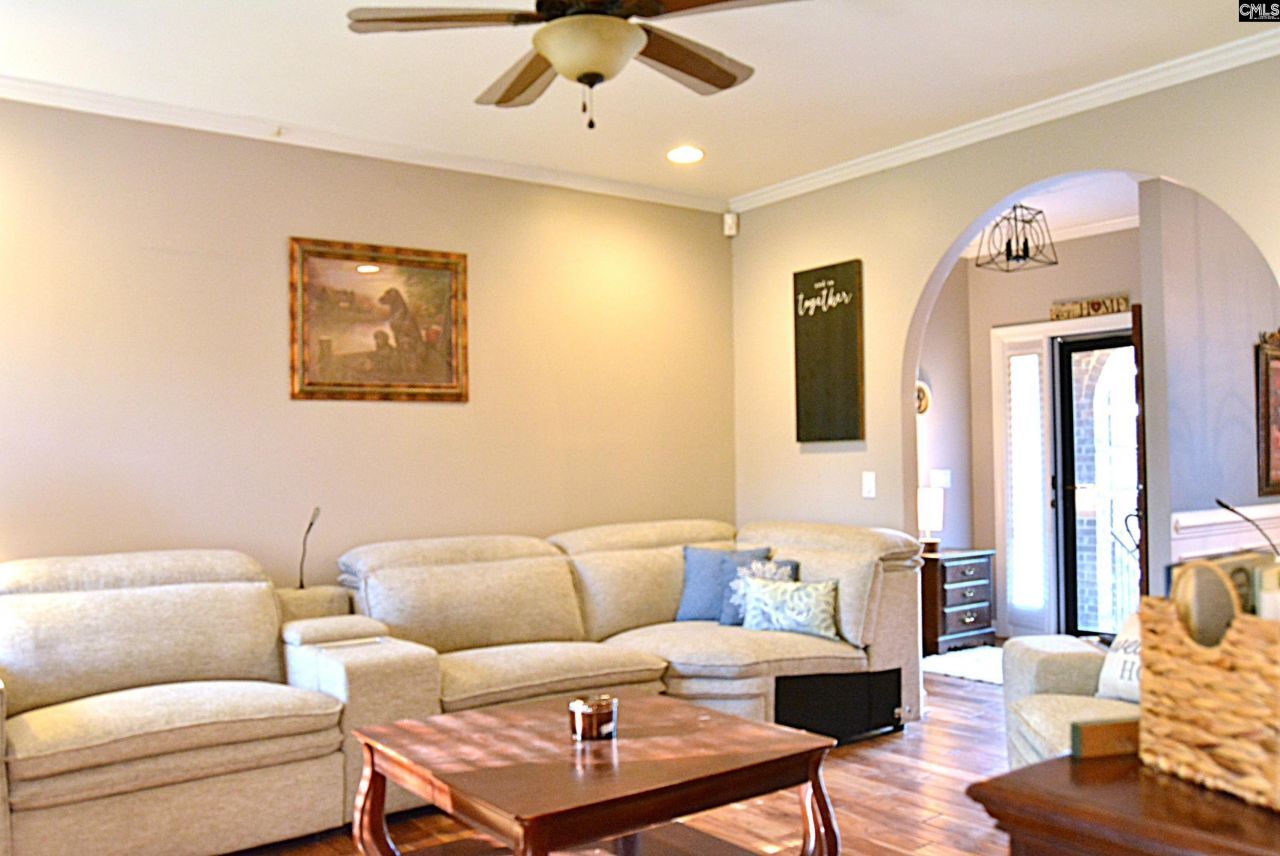 15 Falbrook Court Photo 9