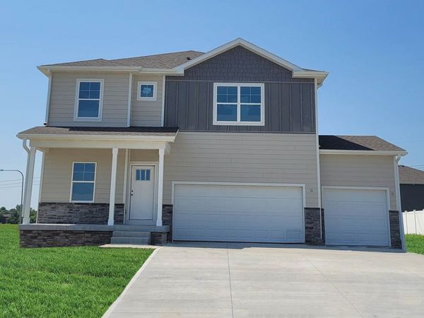 1101 Chayse Street SW, Bondurant, IA 50035