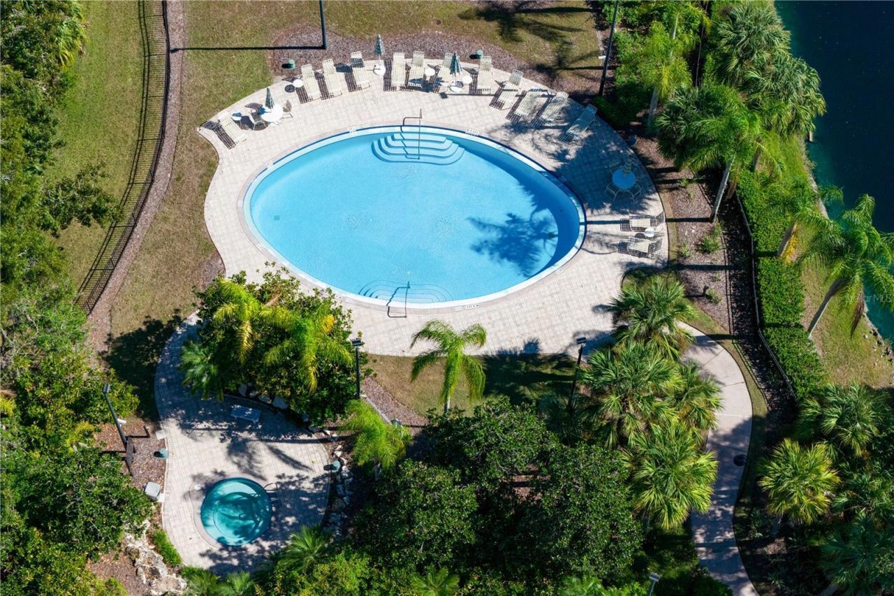 16303 Heathrow Drive, Tampa, FL 33647 Photo