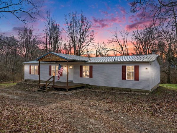 25 Diehl Avenue E, Mowrystown, OH 45155