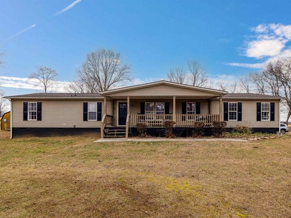 1161 E MAIN ST, STANLEY, VA 22851