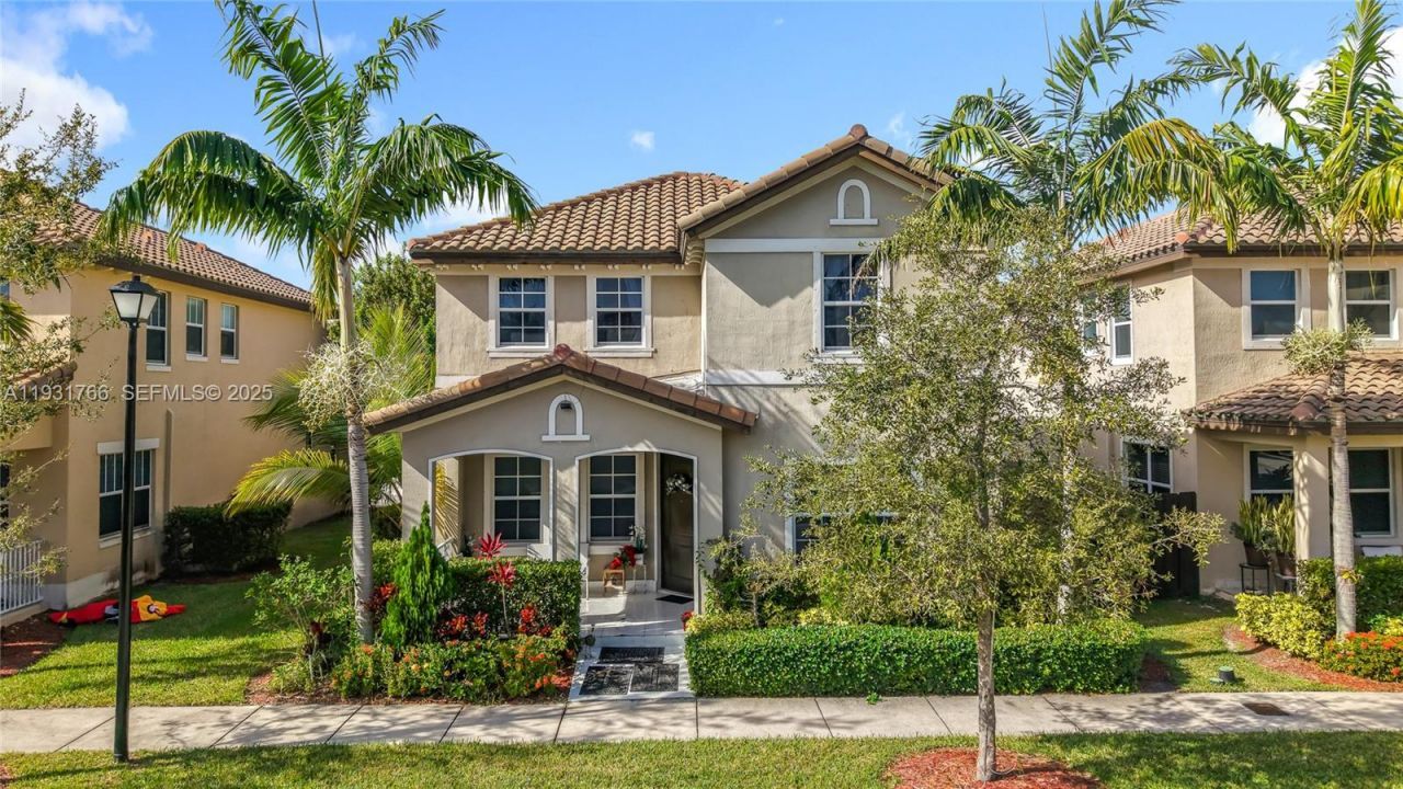 24322 SW 117th Path, Homestead, FL 33032 Photo