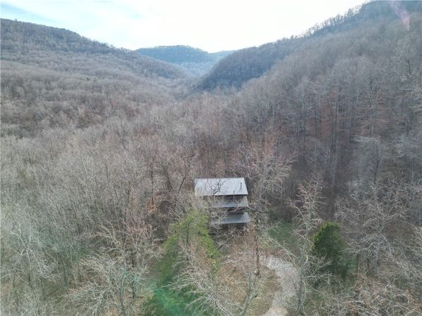 3702 NC 8440 , Parthenon, AR 72666