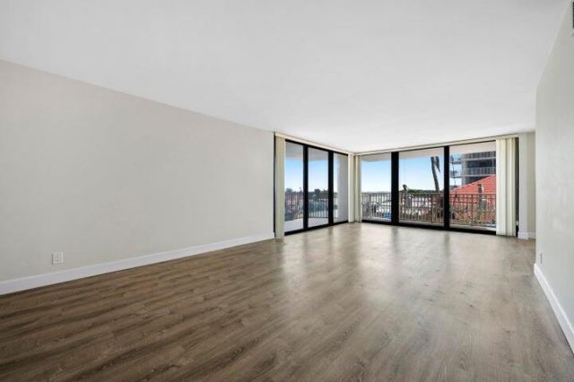5480 N Ocean Drive, Unit B1a, Singer Island, FL 33404 Photo