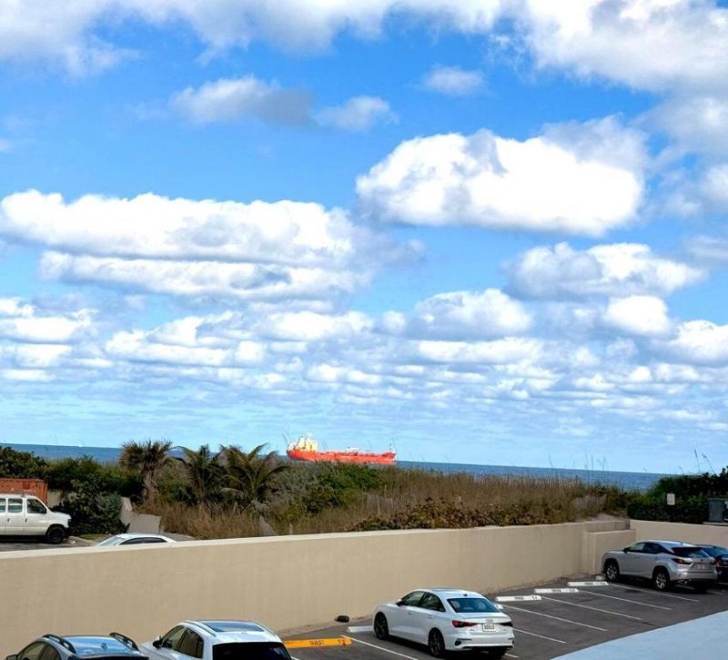 5480 N Ocean Drive, Unit B1a, Singer Island, FL 33404 Photo