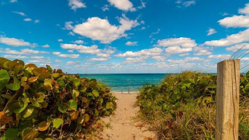 5480 N Ocean Drive, Unit B1a, Singer Island, FL 33404 Photo