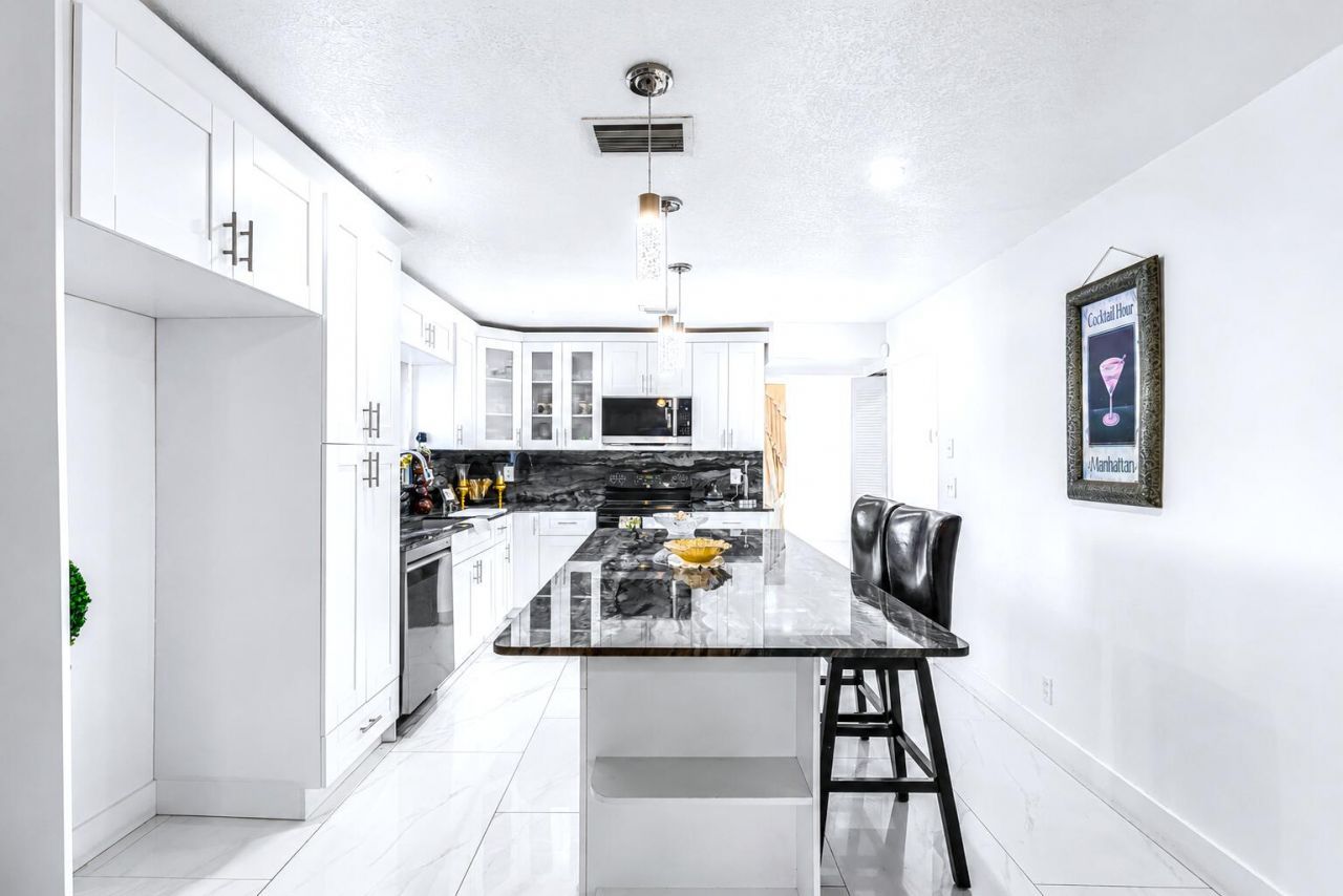 3111 Thames Way, Miramar, FL 33025 Photo