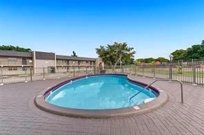 8000 Fairview Drive, Unit 102, Tamarac, FL 33321 Photo