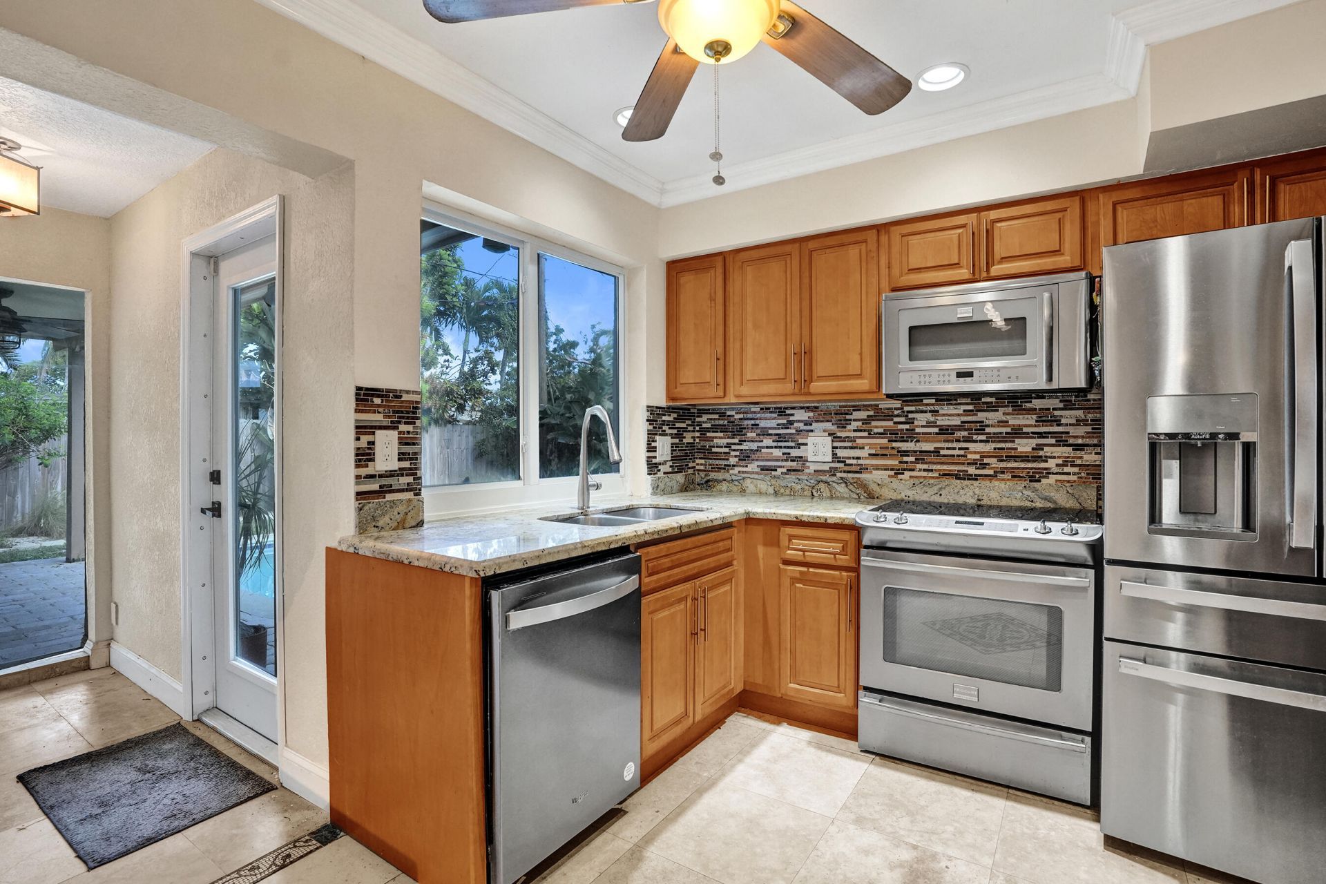 1240 SW 4th Avenue, Pompano Beach, FL 33060 Photo