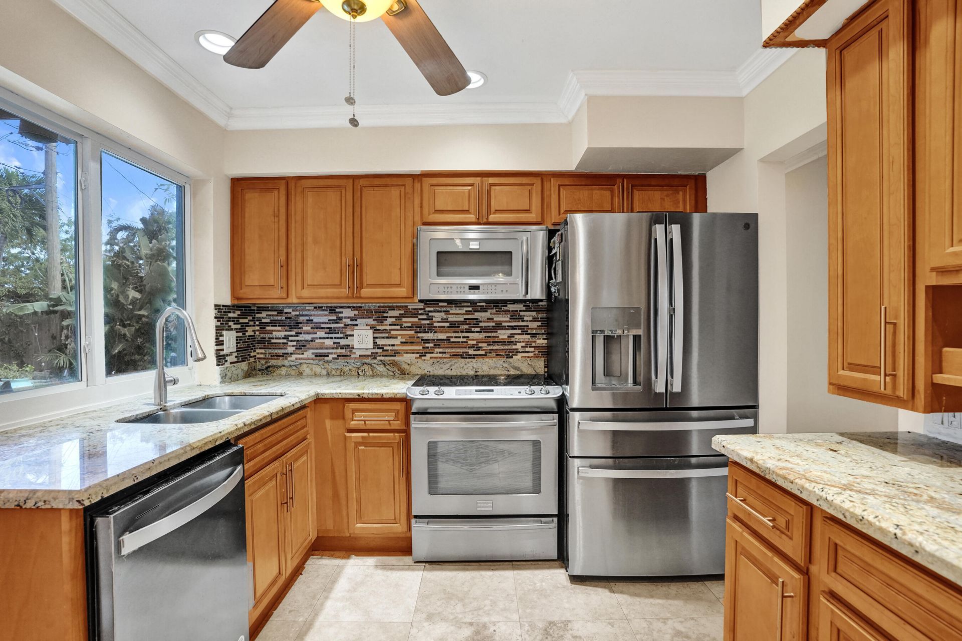 1240 SW 4th Avenue, Pompano Beach, FL 33060 Photo