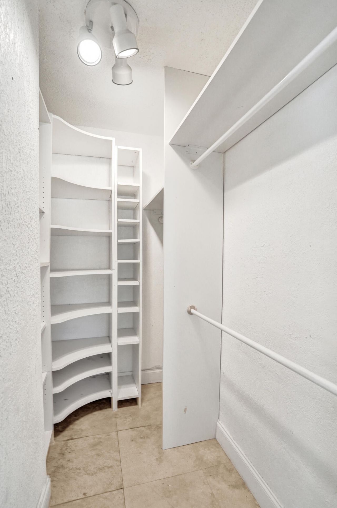 1240 SW 4th Avenue, Pompano Beach, FL 33060 Photo