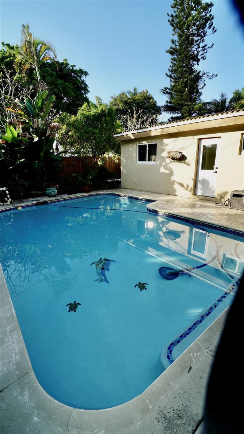 1240 SW 4th Avenue, Pompano Beach, FL 33060 Photo