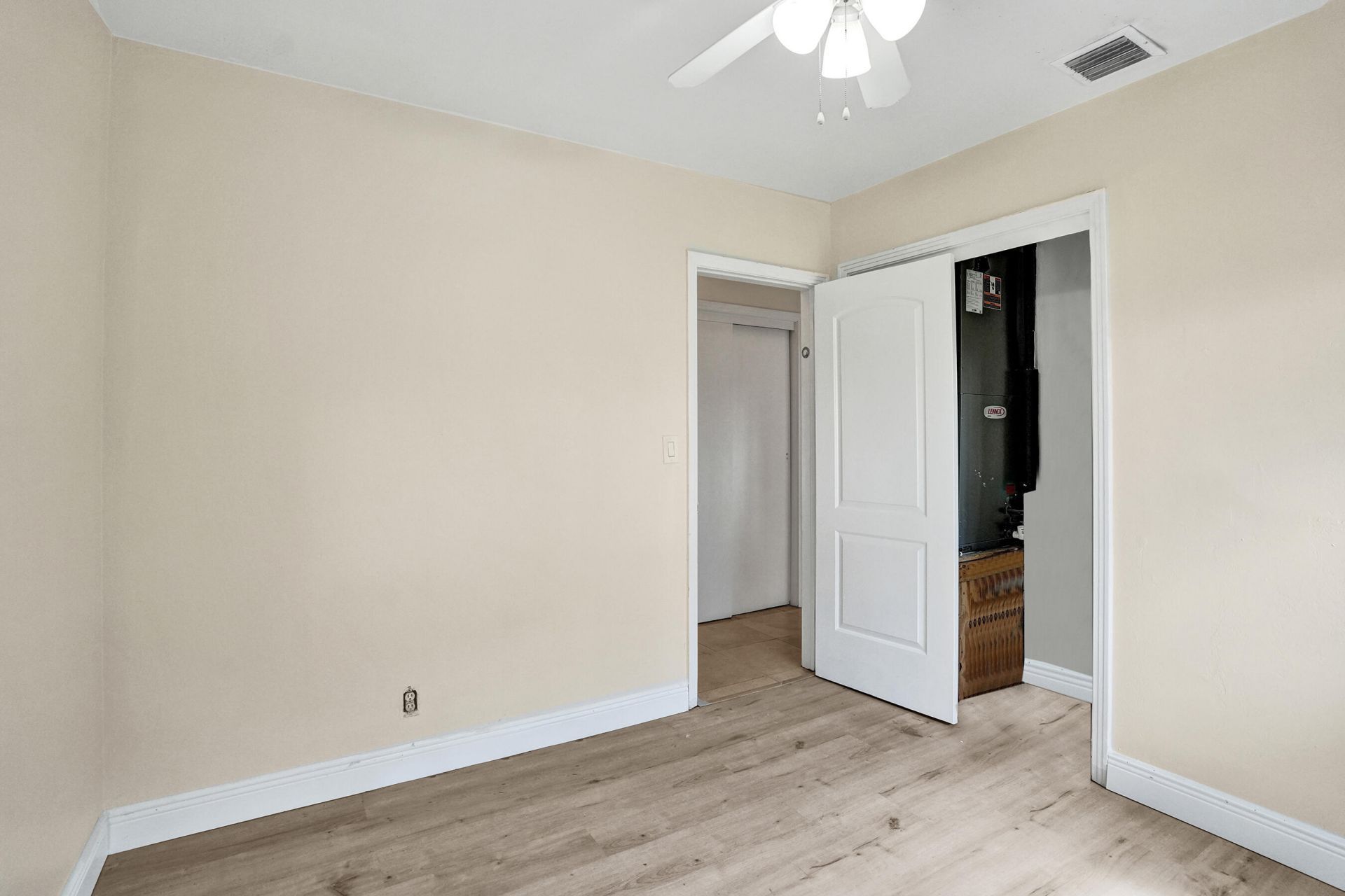 1240 SW 4th Avenue, Pompano Beach, FL 33060 Photo