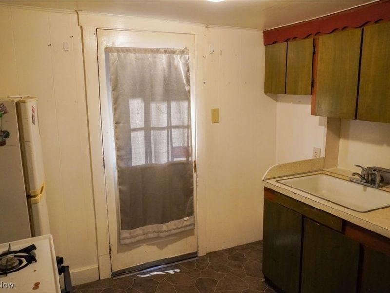 508 Tremont Avenue SW, Massillon, OH 44647 Photo 12