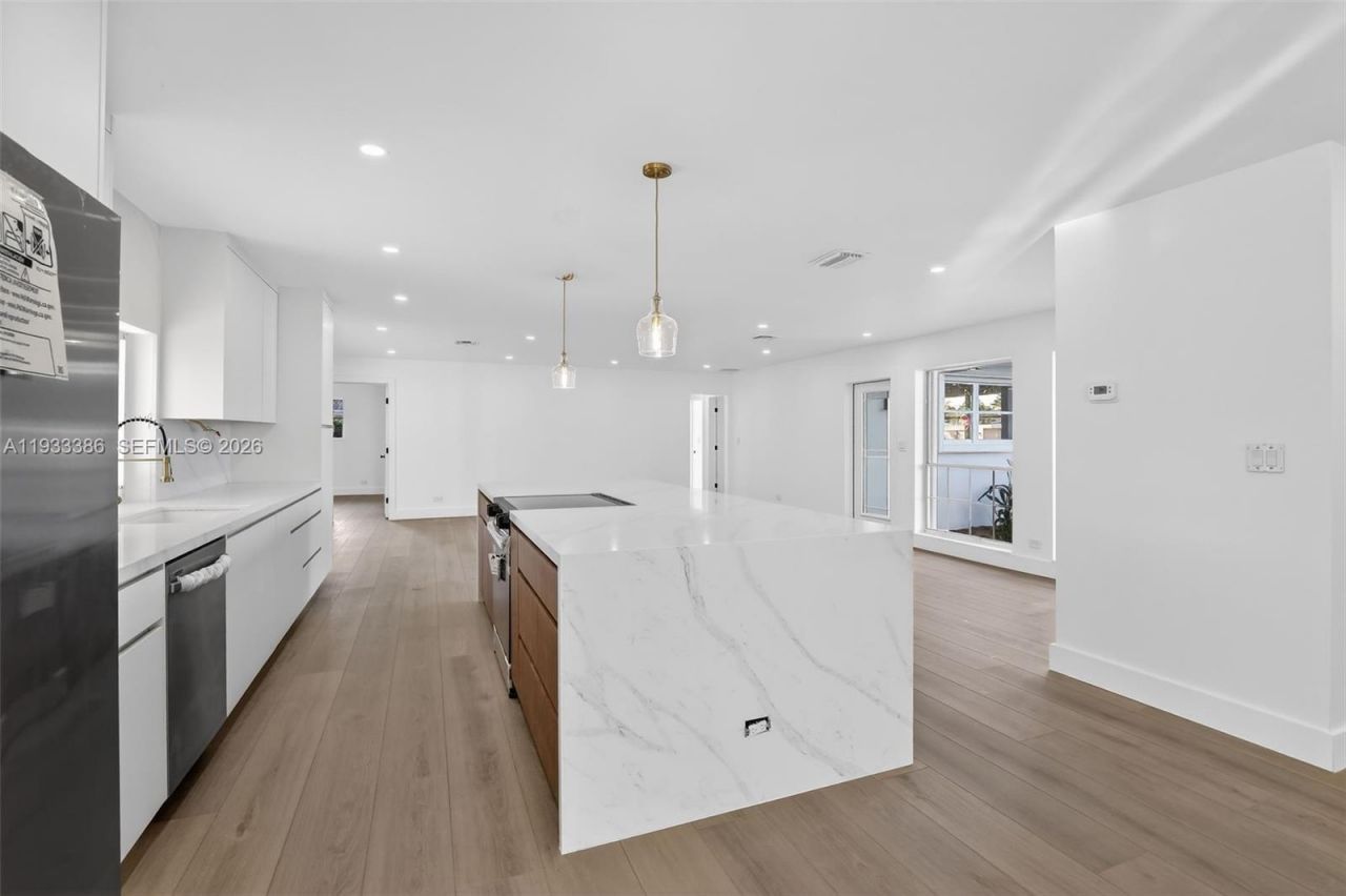 6800 NW 7th St, Plantation, FL 33317 Photo