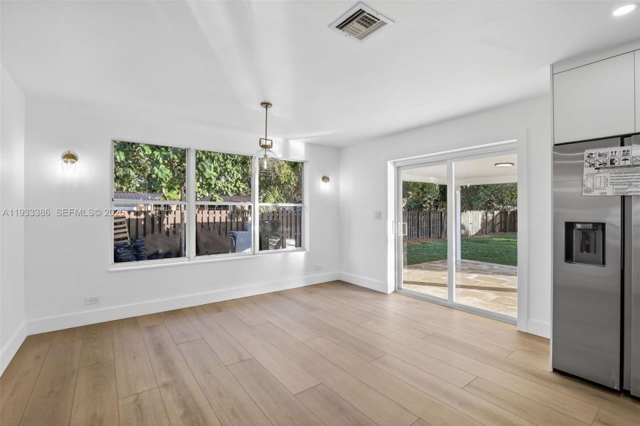 6800 NW 7th St, Plantation, FL 33317 Photo