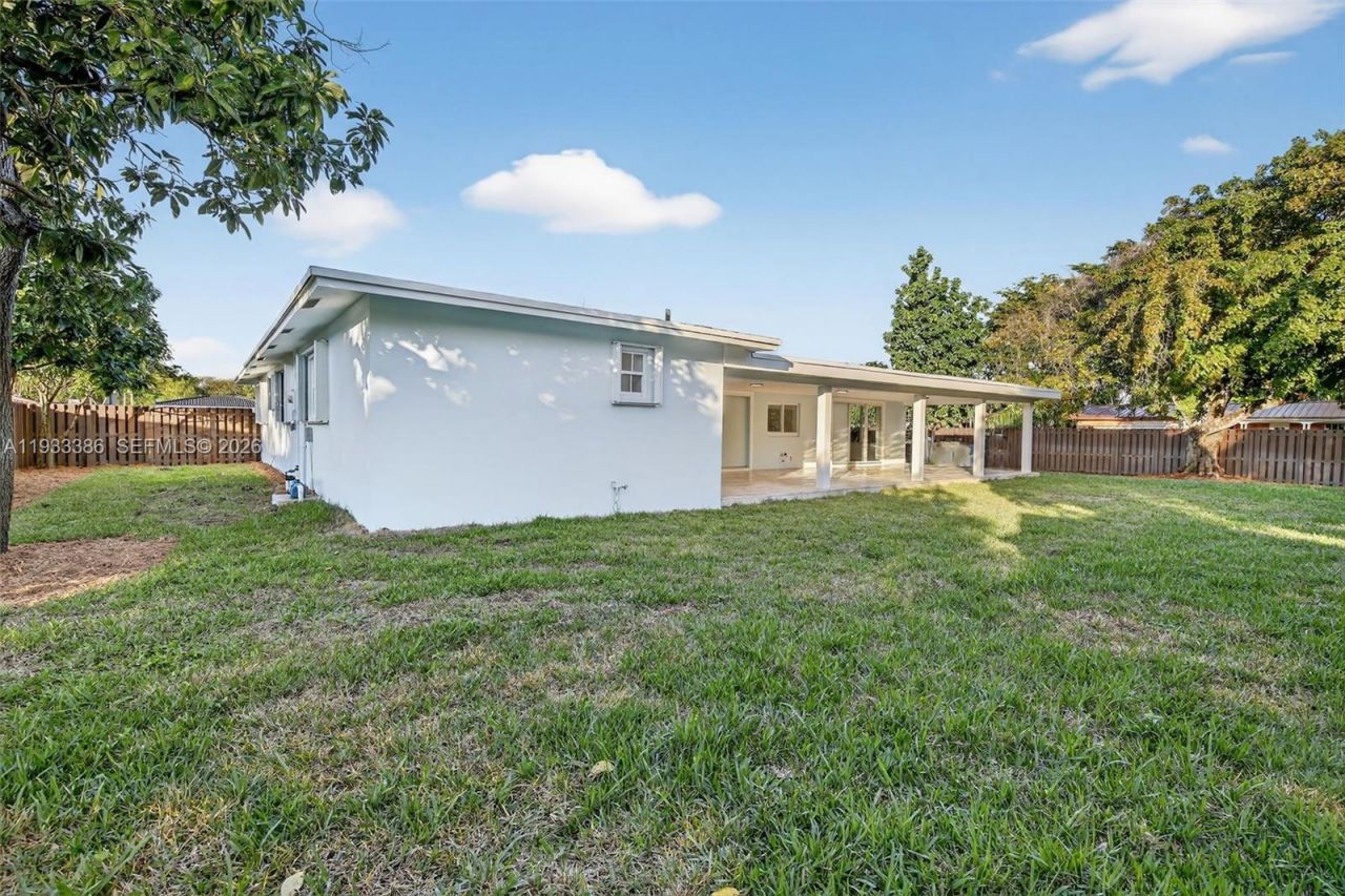 6800 NW 7th St, Plantation, FL 33317 Photo