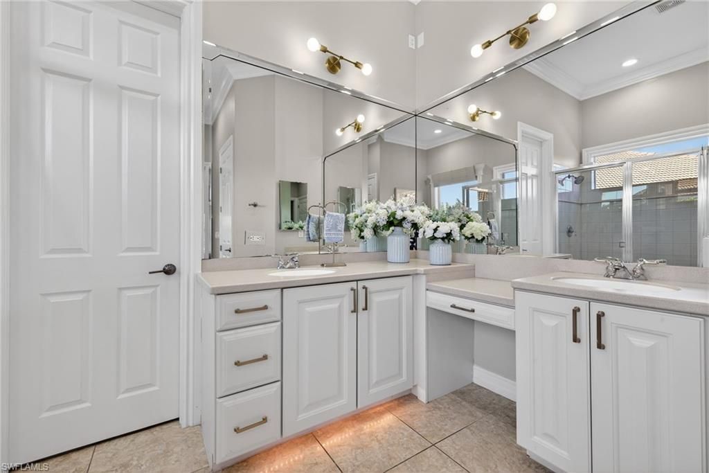 24920 Divot Dr, Bonita Springs, FL 34135 Photo