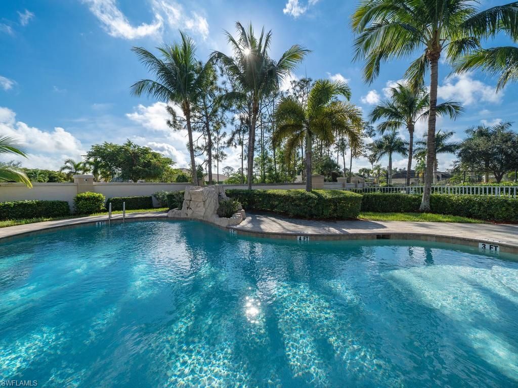 24920 Divot Dr, Bonita Springs, FL 34135 Photo