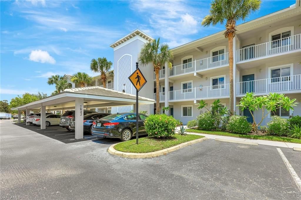 7842 Regal Heron Cir, Unit 204, Naples, FL 34104 Photo