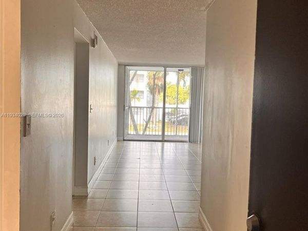 700 NW 214th St, Unit 219, Miami Gardens, FL 33169