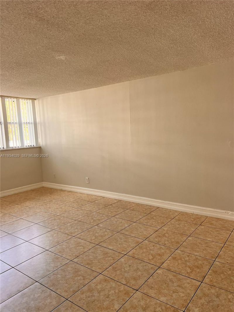 700 NW 214th St, Unit 219, Miami Gardens, FL 33169 Photo