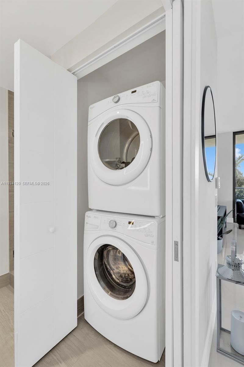 2960 NE 207 St, Unit 810, Aventura, FL 33180 Photo