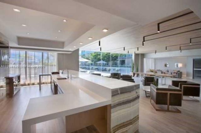 2960 NE 207 St, Unit 810, Aventura, FL 33180 Photo