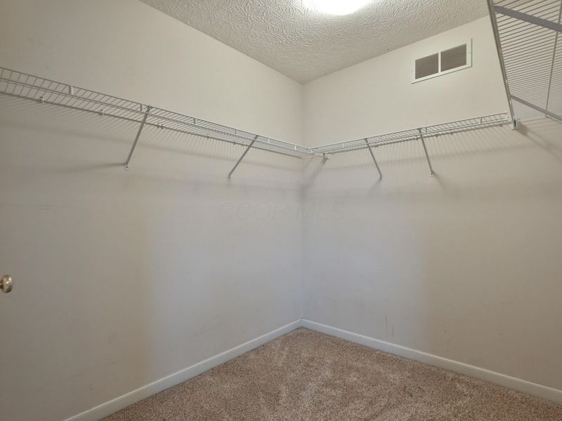 249 Farm Creek Drive, Columbus, OH 43230 Photo 46