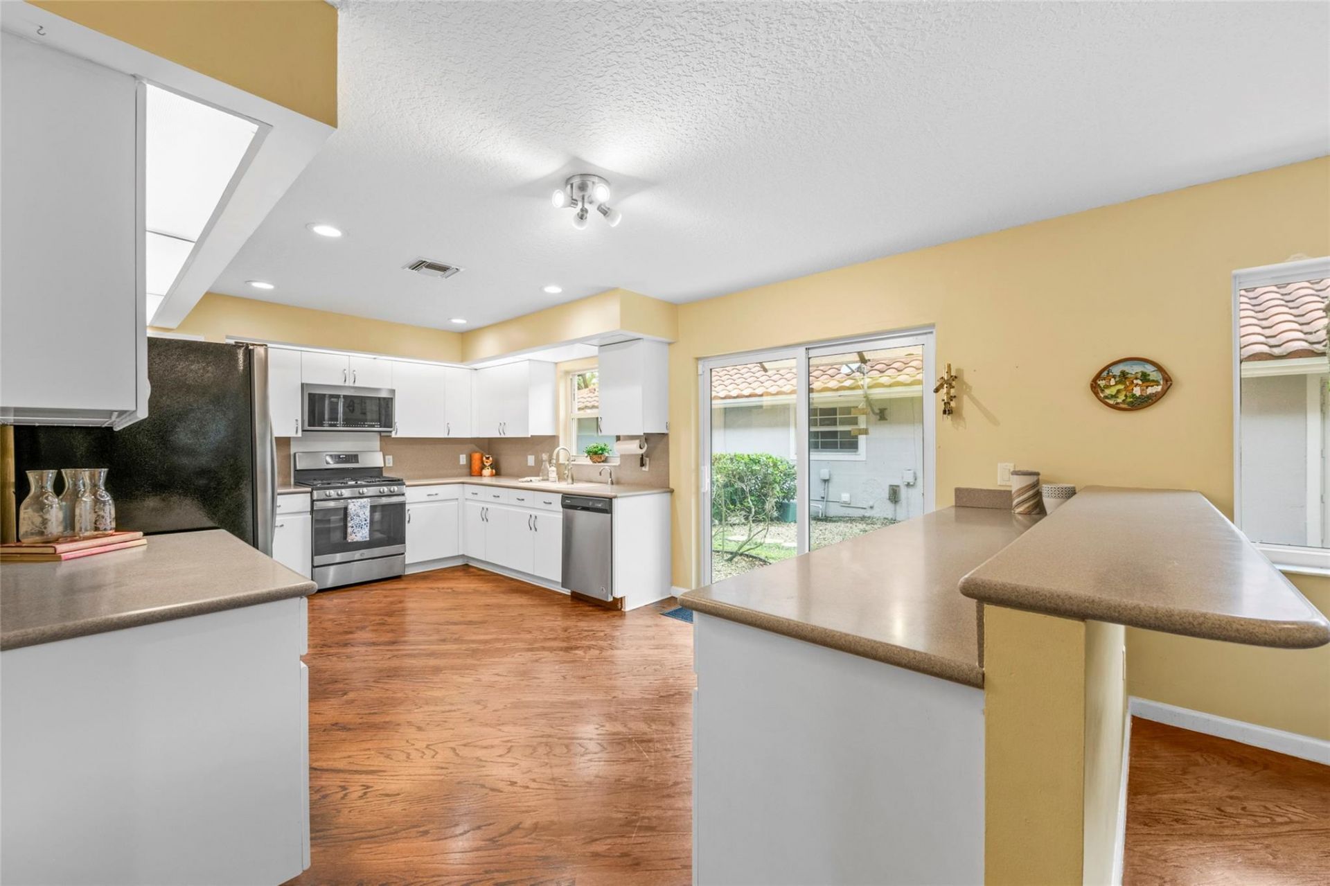 608 Misty Oaks Lane, Pompano Beach, FL 33069 Photo