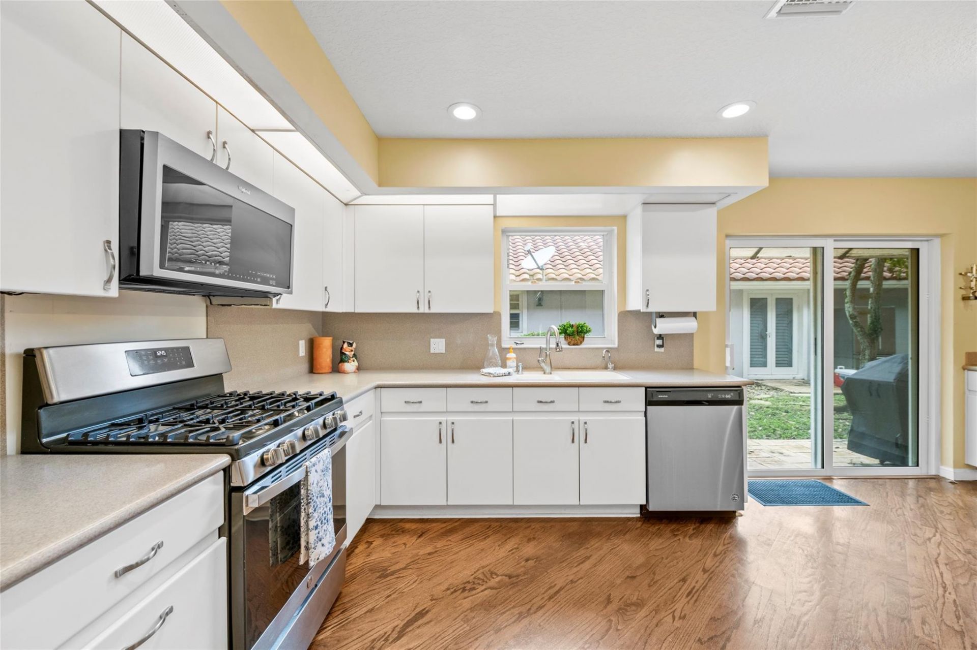 608 Misty Oaks Lane, Pompano Beach, FL 33069 Photo