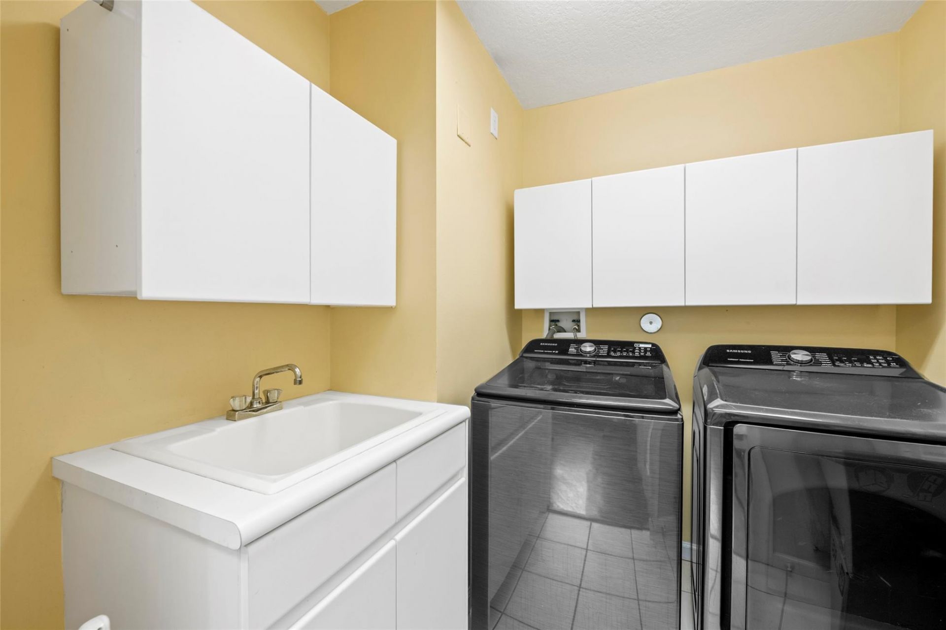 608 Misty Oaks Lane, Pompano Beach, FL 33069 Photo