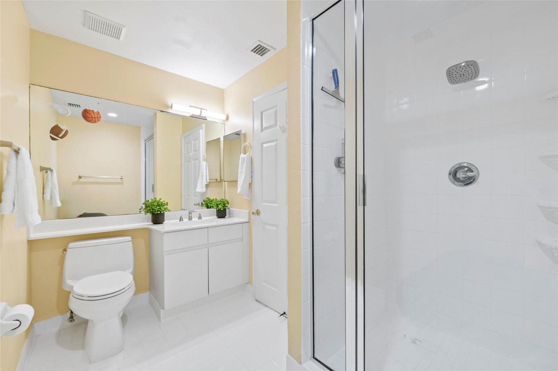 608 Misty Oaks Lane, Pompano Beach, FL 33069 Photo