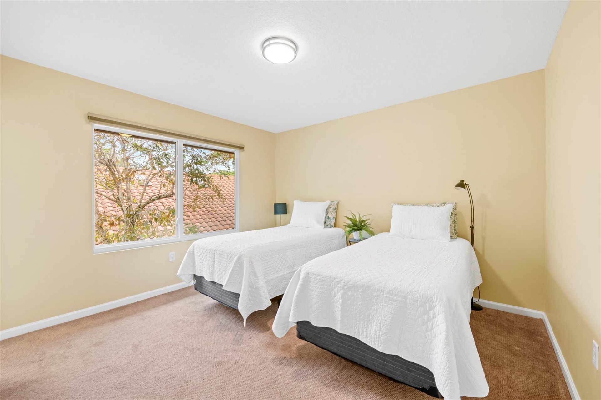 608 Misty Oaks Lane, Pompano Beach, FL 33069 Photo