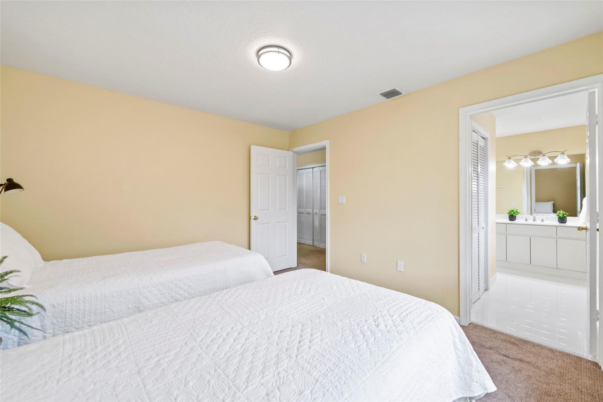 608 Misty Oaks Lane, Pompano Beach, FL 33069 Photo