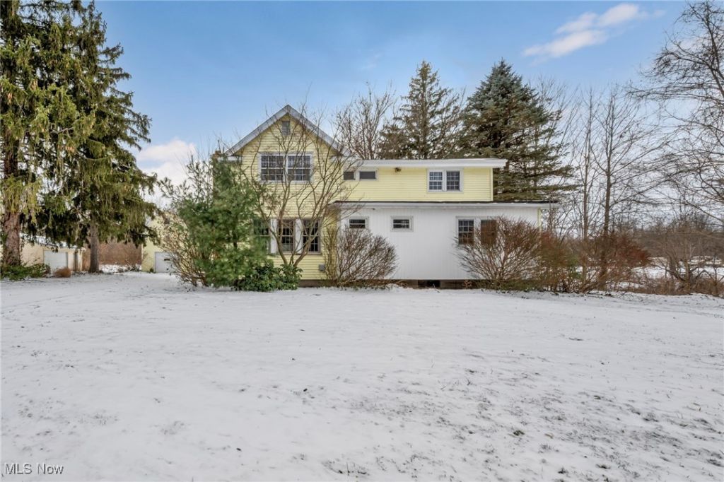 5948 S Ridge Road W, Geneva, OH 44041 Main Photo