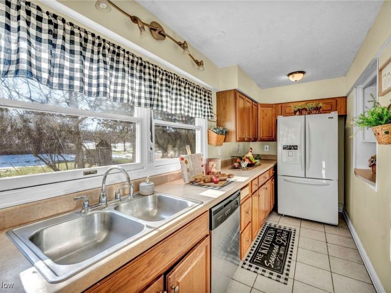 5948 S Ridge Road W, Geneva, OH 44041 Photo 10