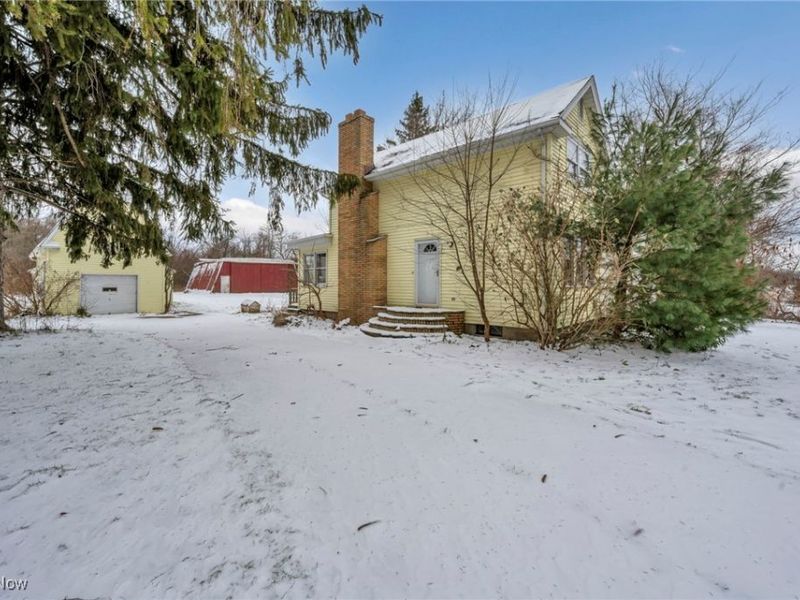 5948 S Ridge Road W, Geneva, OH 44041 Photo 2