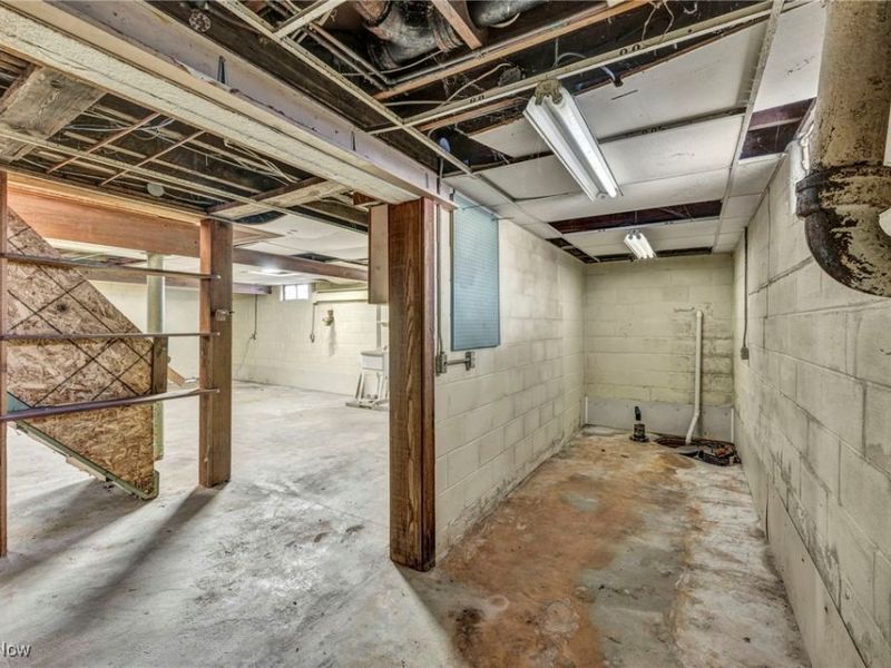 5948 S Ridge Road W, Geneva, OH 44041 Photo 36