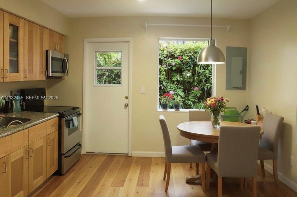 2928 Louise St, Miami, FL 33133 Photo