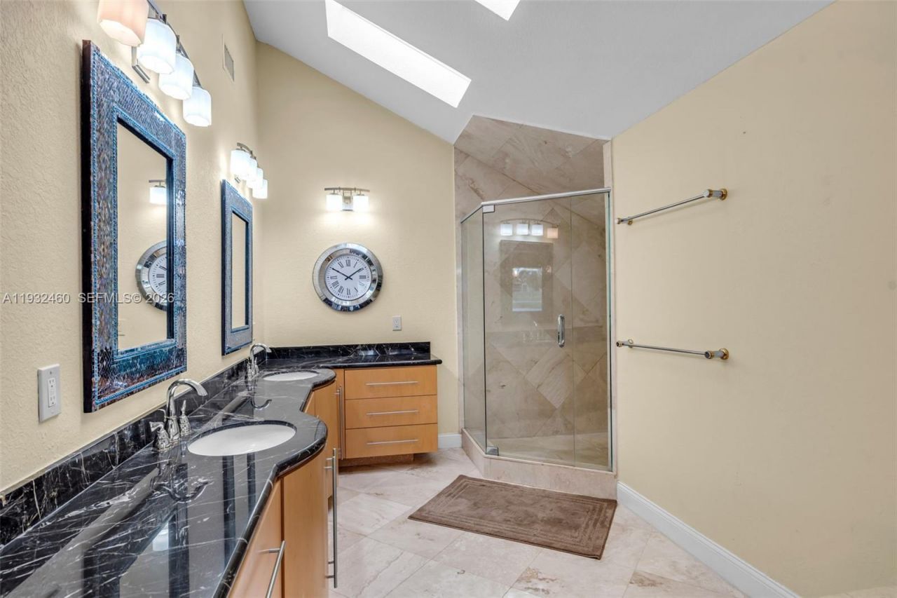 7840 NW 86th Ter, Tamarac, FL 33321 Photo